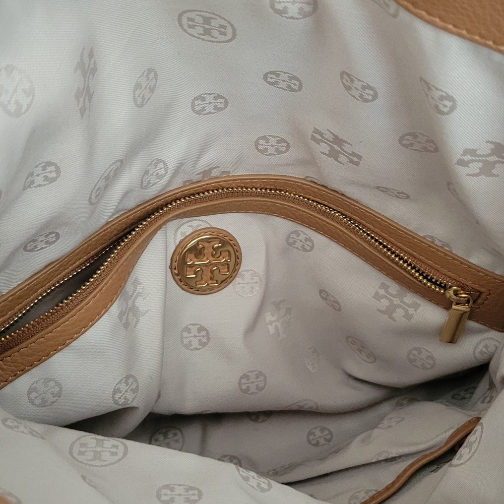 TORY BURCH AMANDA FOLD OVER LEATHER CROSS BODY BAG - Picture 5 of 6